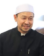 Biodata Sahibus Samahah Datuk Prof. Madya Dr. Luqman Hj. Abdullah