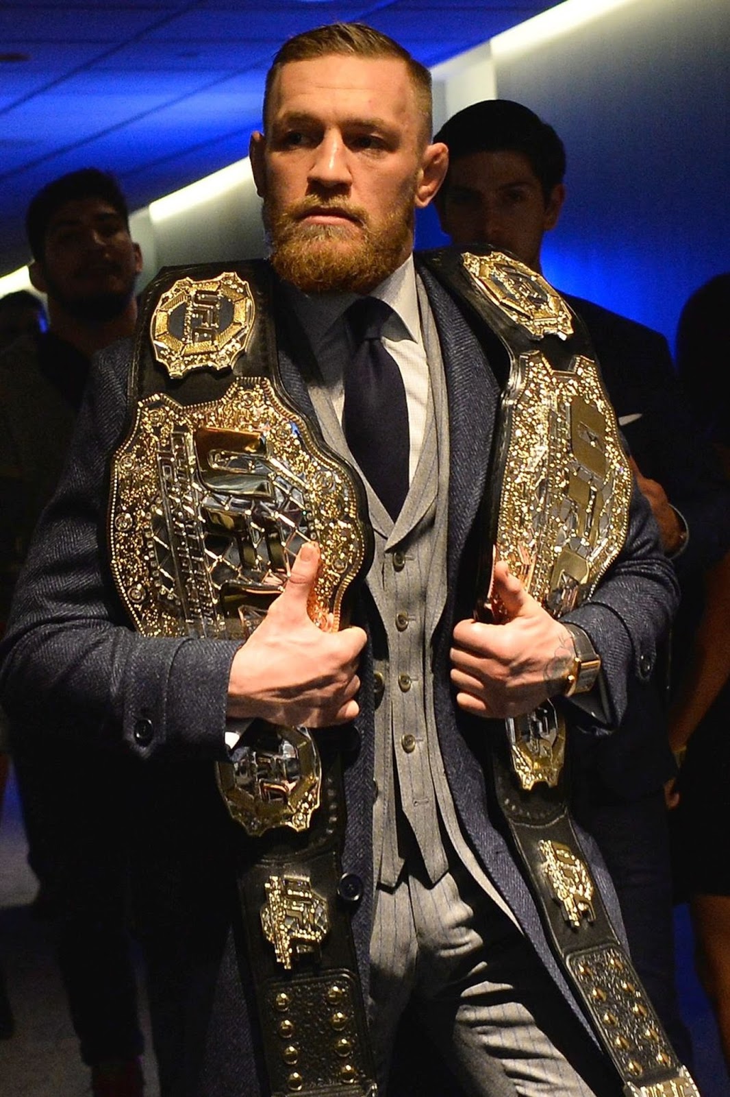 UFC : CONOR MCGREGOR STILL UFC DOUBLE CHAMP ? - Sports 