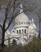 The most recognizable attraction of Montmartre is the SacréCœur Basilica, . (sacre coeur)