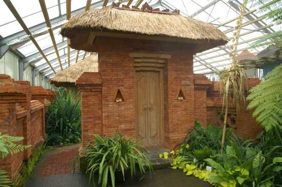 15+ Model Pintu Pagar Rumah Bali