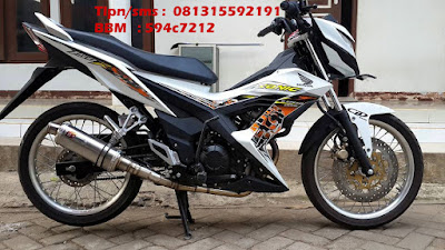 /2015/12/pilihan-harga-dan-model-knalpot-racing-untuk-motor-new-honda-sonic-150r-terbaru.html