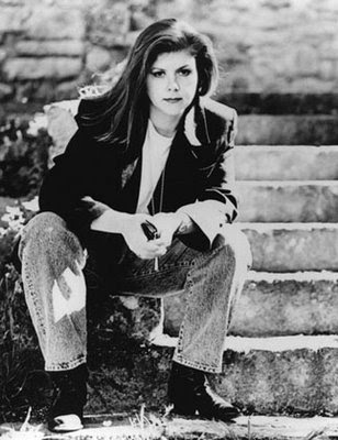 kirsty mccoll depiction
