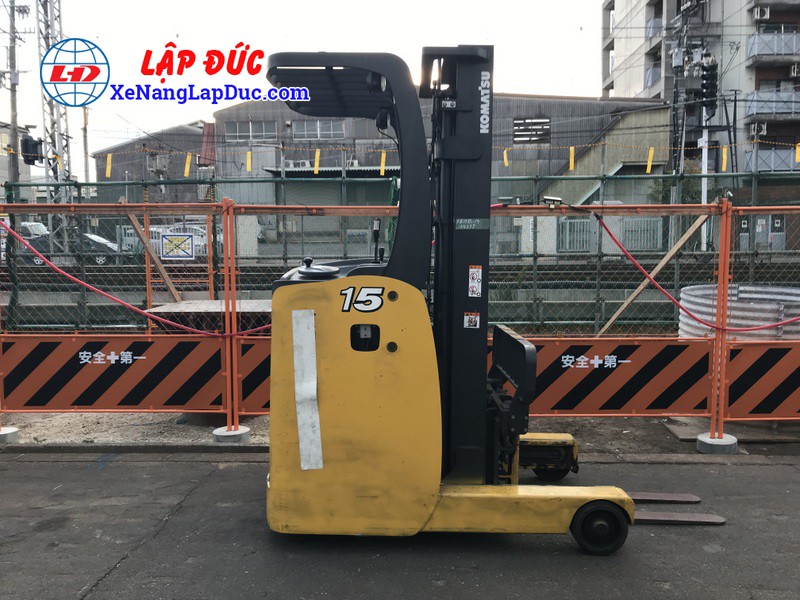 Cận cảnh chi tiết xe nâng KOMATSU FB15RL-14