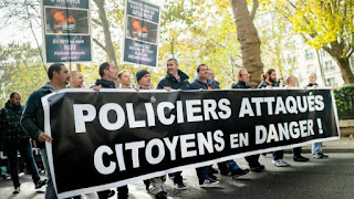 https://www.facebook.com/Les-Citoyens-avec-la-Police-111413232878370/