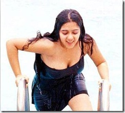 charmi_very hot_pic1