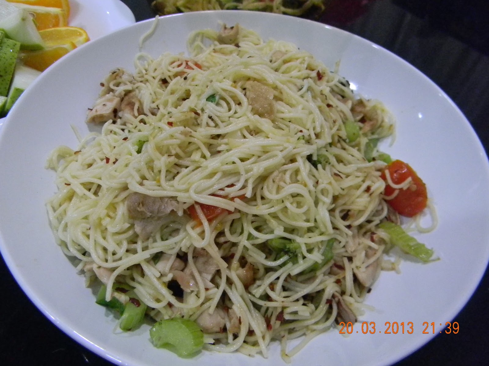 What I Have Cooked: Aglio Olio -Versi Angel Hair