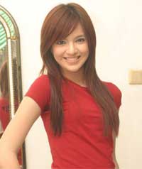 Foto Nia Ramadhani