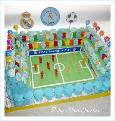 tarta de chuches campo de futbol comunion Real Madrid