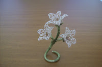 Ecru flower - tatting