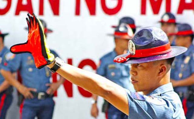 According to HPG director Chief Superintendent Arnold Gunnacao, his boys will implement the 30-second rule in apprehending erring motorists on EDSA to curb bribery in imposing traffic violations.