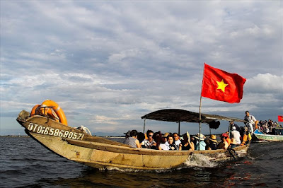 Trải nghiệm làm ngư dân trên phá Tam Giang