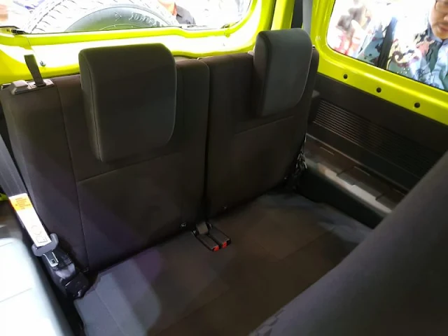 jok belakang suzuki jimny