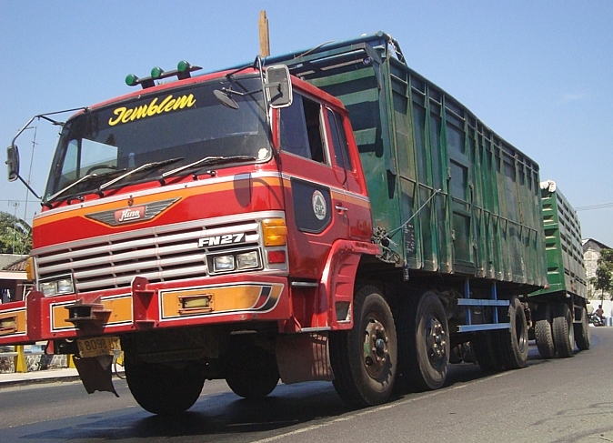 Gambar Foto  Mobil Truk  Gandeng  Terbaru Unik Keren 2021