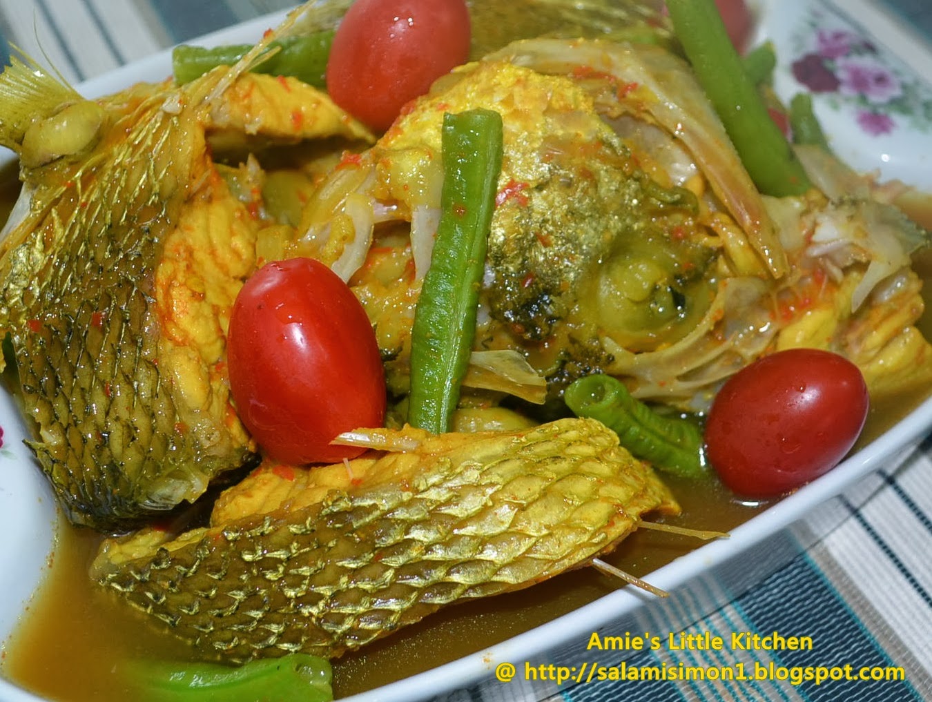 AMIE'S LITTLE KITCHEN: Yang ringkas & mudah Asam Rebus 
