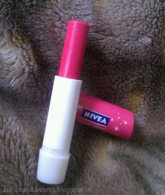 Nivea Fruity Shine Pink Guava Review, Nivea lip balm review, Nivea lip balm india