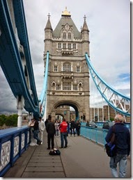 15 dave on tower bridge