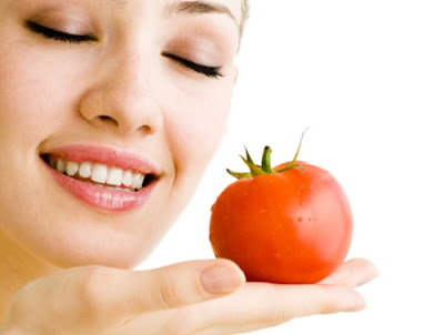 Cara Memutihkan Wajah Dengan Tomat Secara Cepat