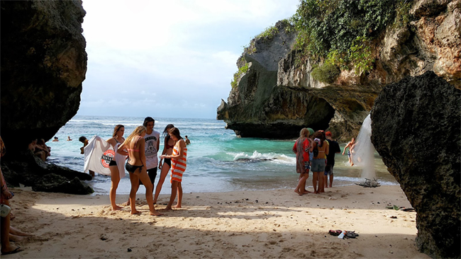 Pantai Suluban Uluwatu