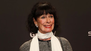 jurassic world 2: geraldine chaplin volvera a trabajar con j.a.bayona