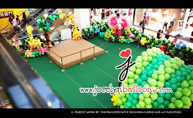 Miss Jocelyn - Singapore Balloon Artist. Balloon twisting 