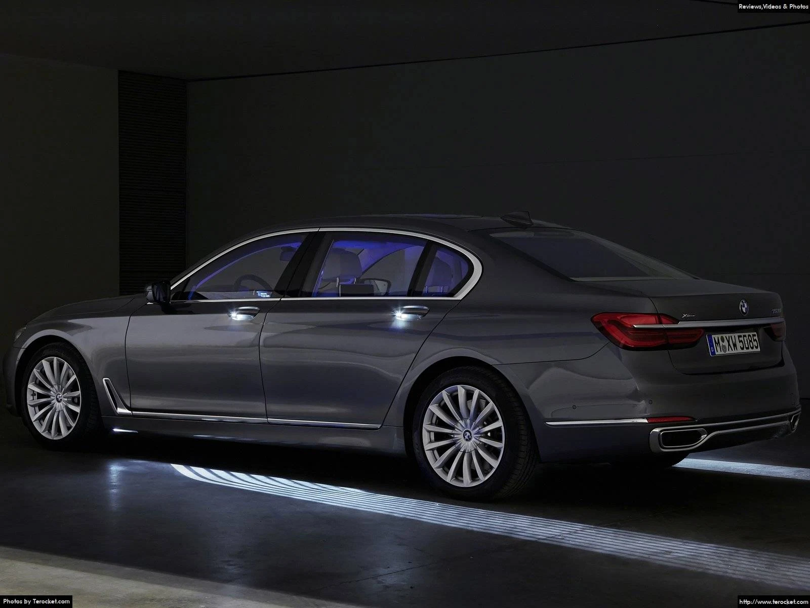 Hình ảnh xe ô tô BMW 750Li xDrive 2016 & nội ngoại thất