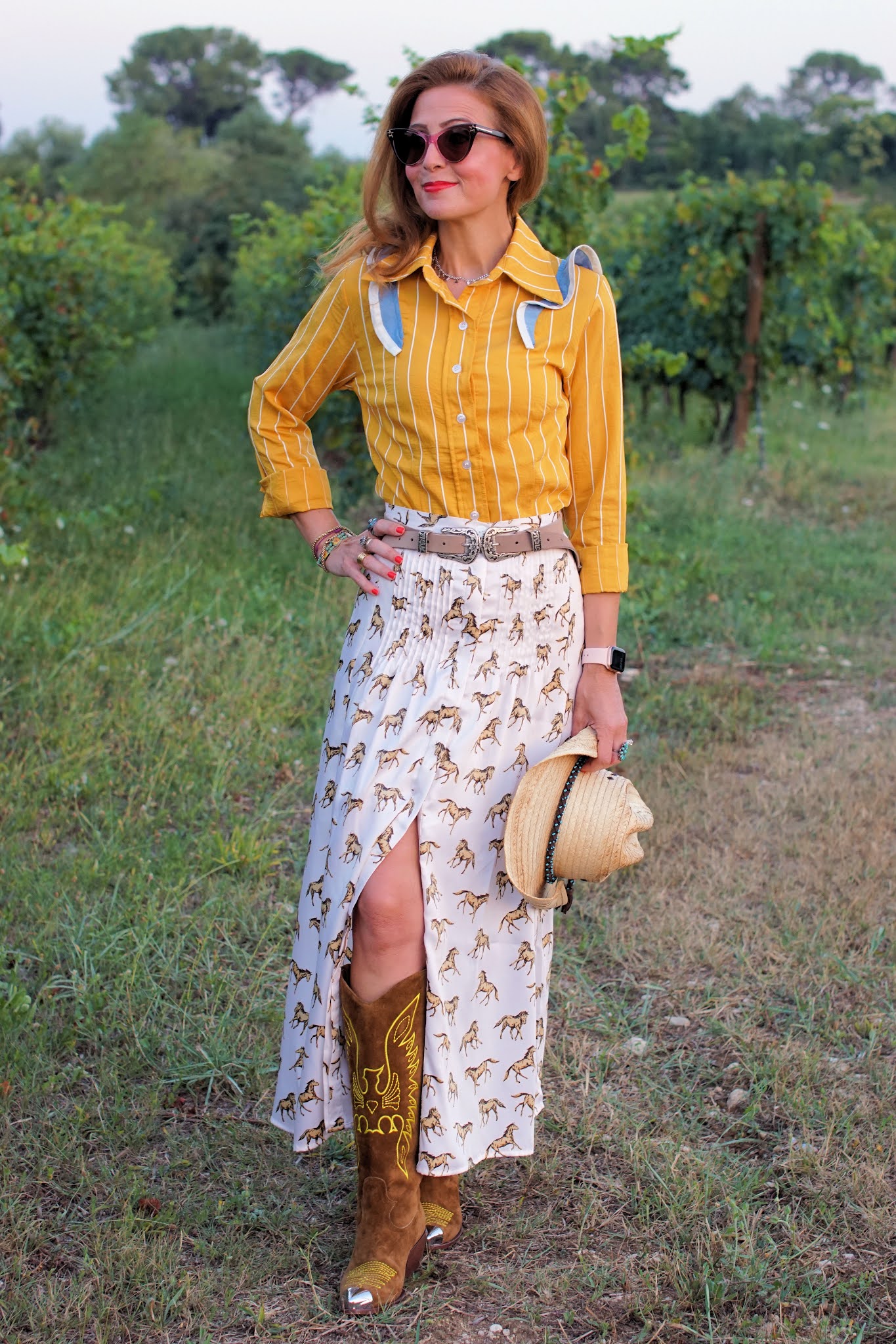 Yellow country outfit with Paige Callaway 1912