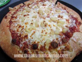 Chuck E Cheese's pizza