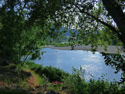 South Umpqua River, On the River Golf and RV Resort