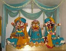 las bellas deidades jaghanath, baladeva, subhadra