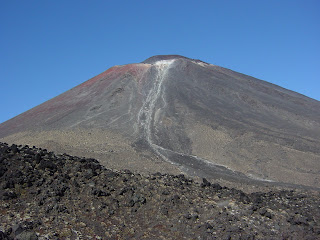 トンガリロクロッシング ニュージーランド　クライストチャーチ　オークランド　写真　画像　登山　山登り　航空券　ホテル　世界遺産