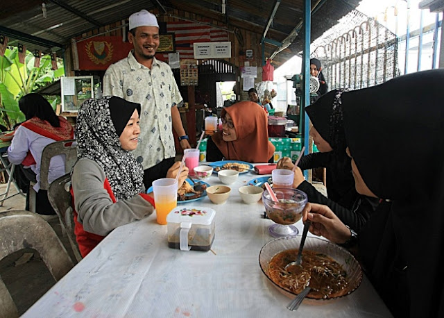 Warung Menu Sejahtera Bihun Sup Laksa Cuma RM1 