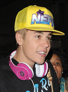 justin bieber yellow cap 2013