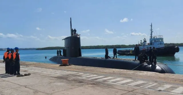 IMÁGENES: Atraque del submarino 'Tikuna' en el Puerto de Natal (RN)