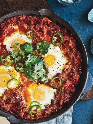 Mexican eggs with potato hash