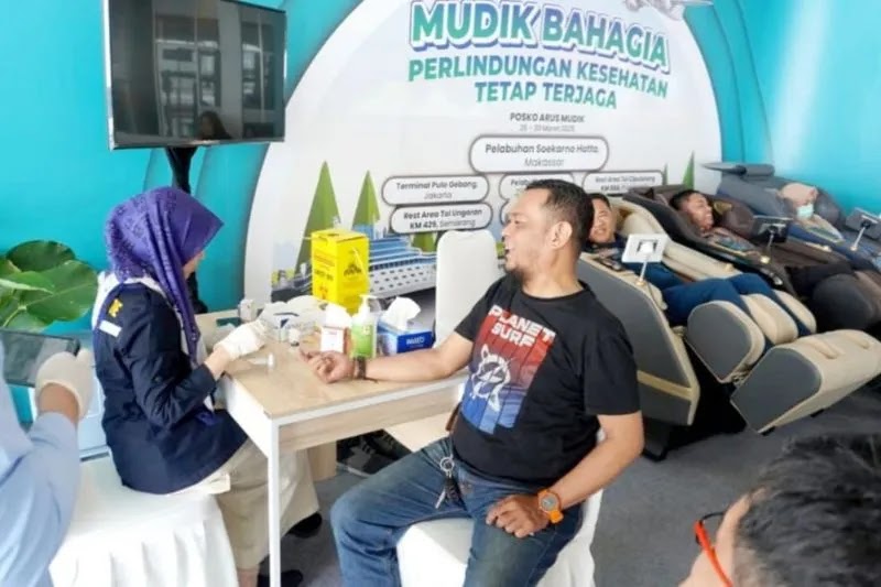 Layanan Cek Kesehatan Gratis bagi Pemudik di Posko Mudik BNI Parepare
