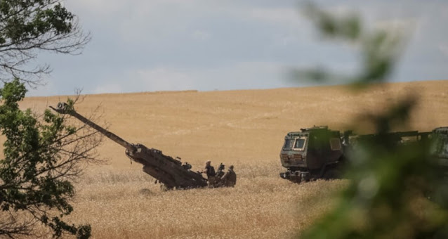 Russian Artillery Strike Destroys French CAESAR Howitzer in Ukraine, Here's The Video