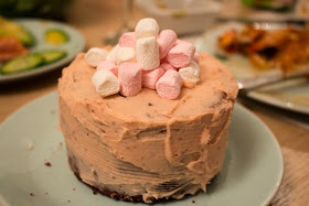 Red velvet cake with buttercream frosting and mini marshmallows | Svelte Salivations
