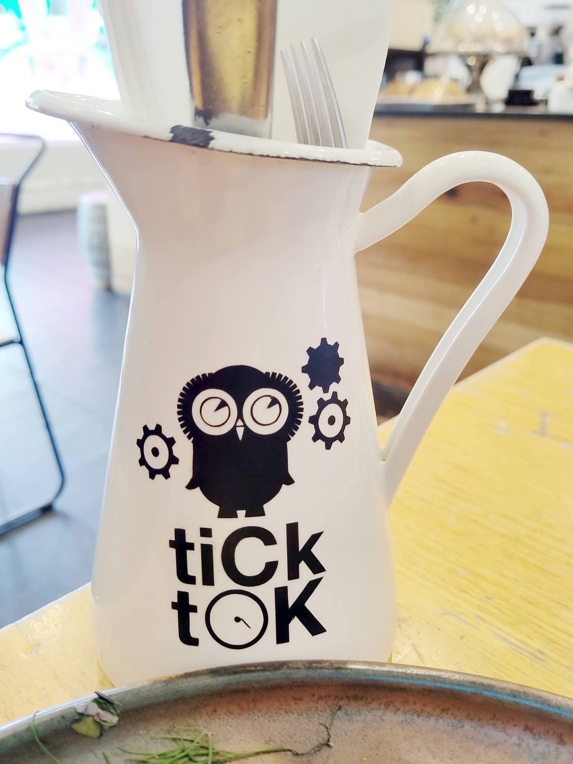 Tik Tok Cafe