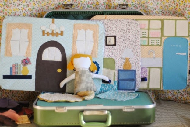 http://prudentbaby.com/2011/11/baby-kid/make-a-doll-suitcase-2/