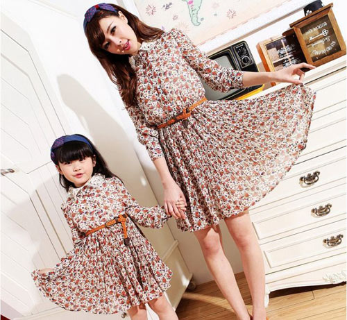 Bộ sưu tập váy đầm đôi siêu chảnh cho mẹ và bé gái