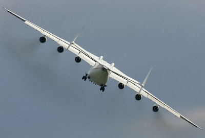 The World’s Heaviest and Largest Jet Seen On www.coolpicturegallery.net