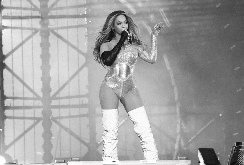 A shot of Beyoncé performing on the Renaissance World Tour. Beyoncé is wearing a Mugler bodysuit, which was originally the outfit she wore for “I’m That Girl”, “Cozy” and “Alien Superstar”.