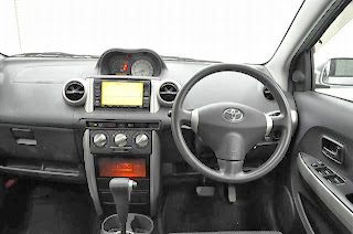 2002 Toyota IST 1.3F for Tanzania to Dar es salaam