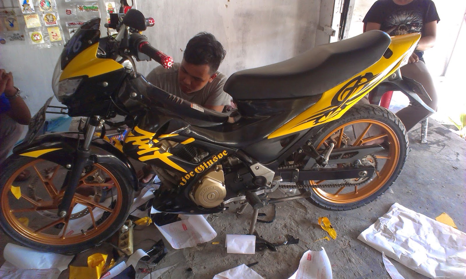 NEW PEACE VARIASI CUTTING  STIKER  STIKER  MOTOR  MOBIL BATAM