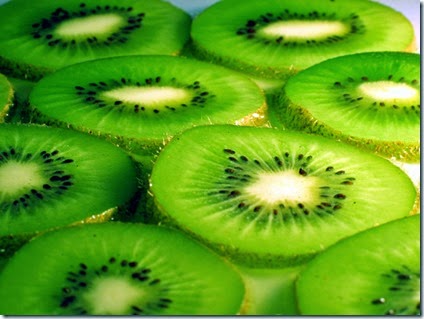 Kiwi-Natural-remedy-against-many-diseases1