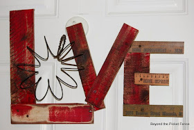 Love and Hearts, Valentine Ideas, http://bec4-beyondthepicketfence.blogspot.com/2015/01/love-hearts-dozen-ideas.html