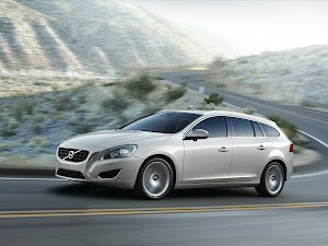 Volvo V60 Sports Wagon 2011 (5)