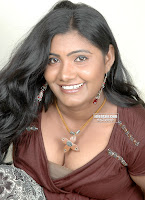 udaya bhanu,hot udaya bhanu,sexy udaya bhanu,actress showing boobs,boobs show actress