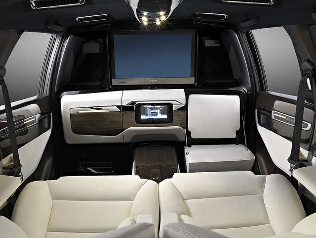 Toyota Innova Fuul Variasi BOEDENSE Toyota Innova Fuul Variasi BOEDENSE