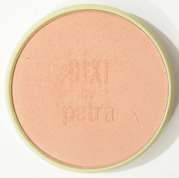 SubtlySuntouchedBeautyBronzerPixi1